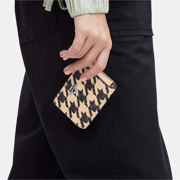 NWT Coach  Mini Wallet On A Chain With Houndstooth Print - Picture 8 of 8